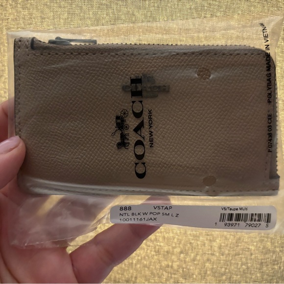 Coach Small L Zip Card Case Tan Colorblock NWOT sku: 9456435 - Picture 2 of 9